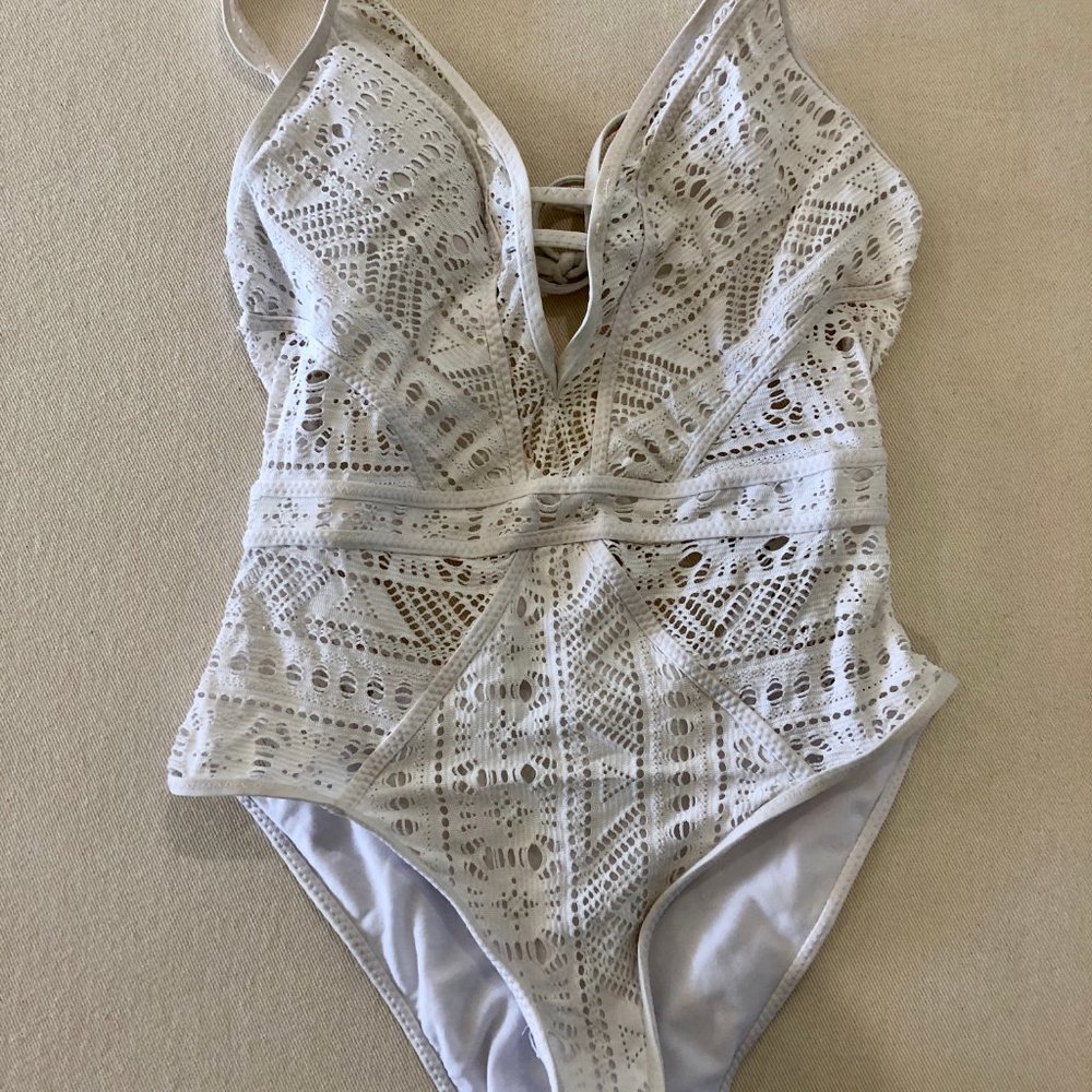 BECCA swimsuit - Picture 2 of 3